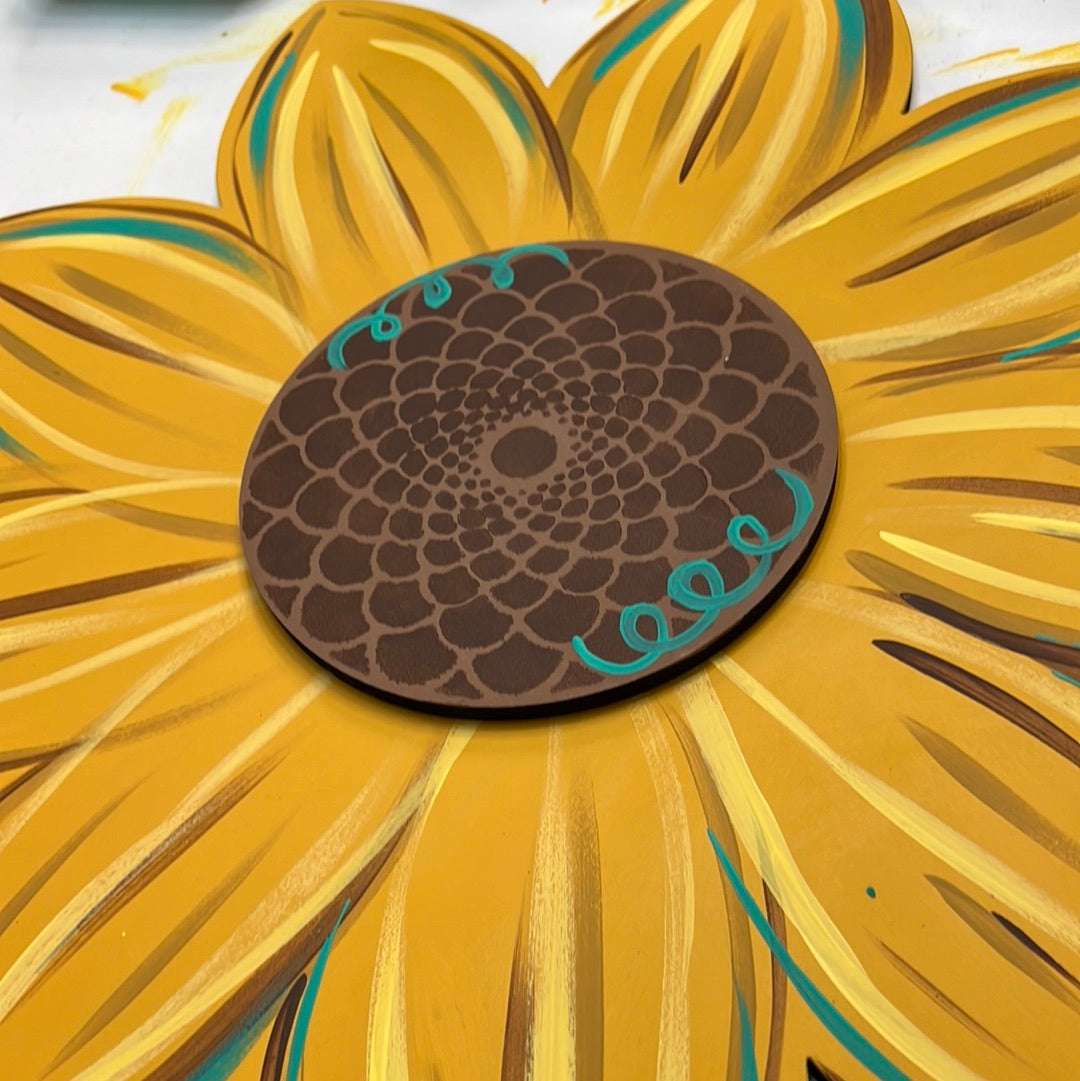 Scalloped Floral Stencil 5.5x5.5”