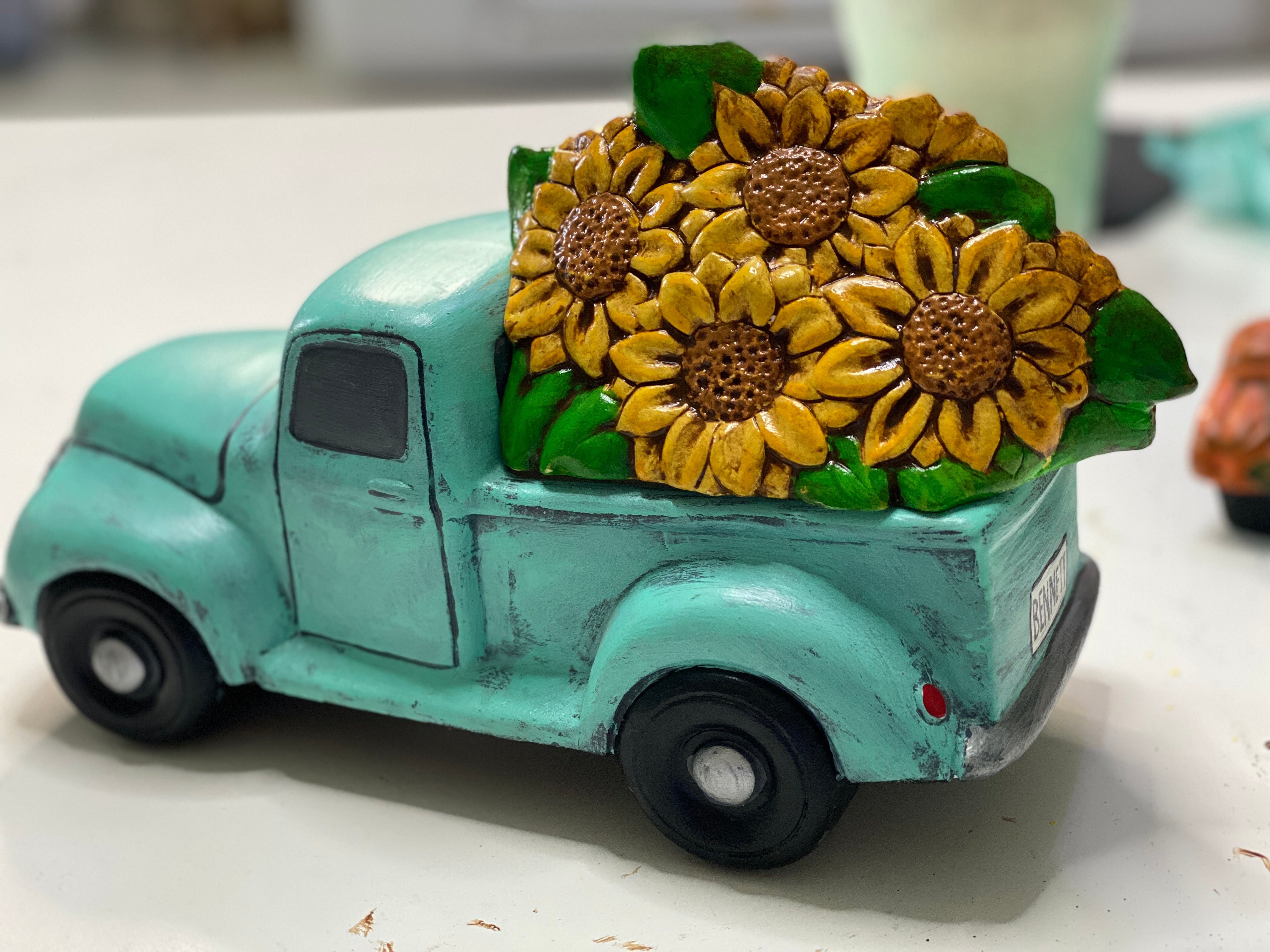 Sunflower Lid for Pickup Truck, Ceramic